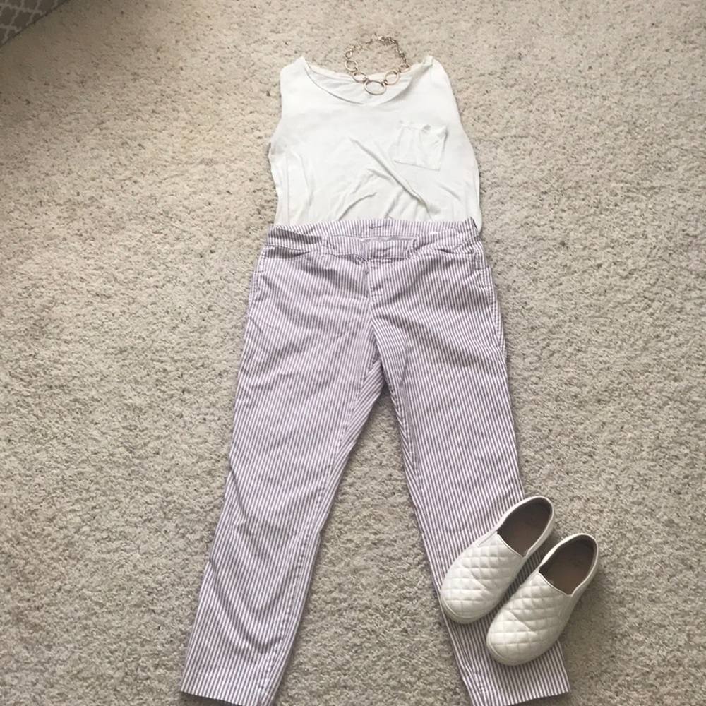 Old Navy Maroon pin stripe pixie pant